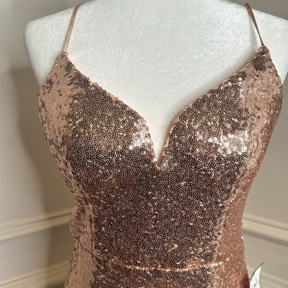 B Darlin Juniors’ Sequined Gown Maxi Dress Rose Gold NWT Size 11 Macy’s - Picture 5 of 15